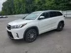 2017 Toyota Highlander SE