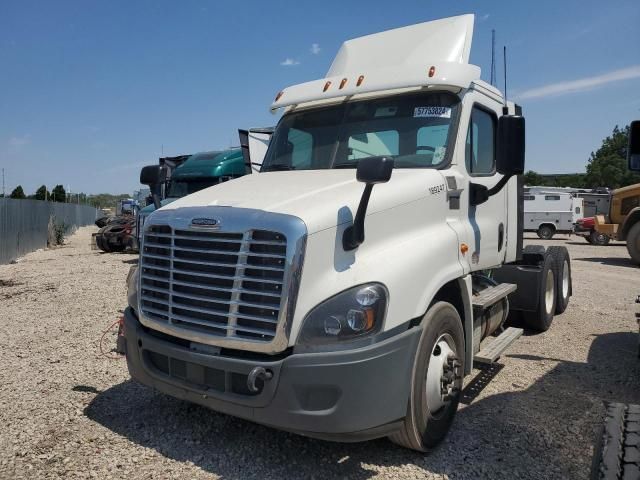 2018 Freightliner Cascadia 125