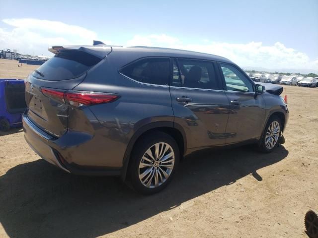 2022 Toyota Highlander Platinum