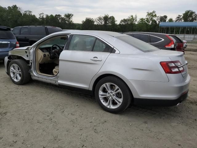 2018 Ford Taurus SE