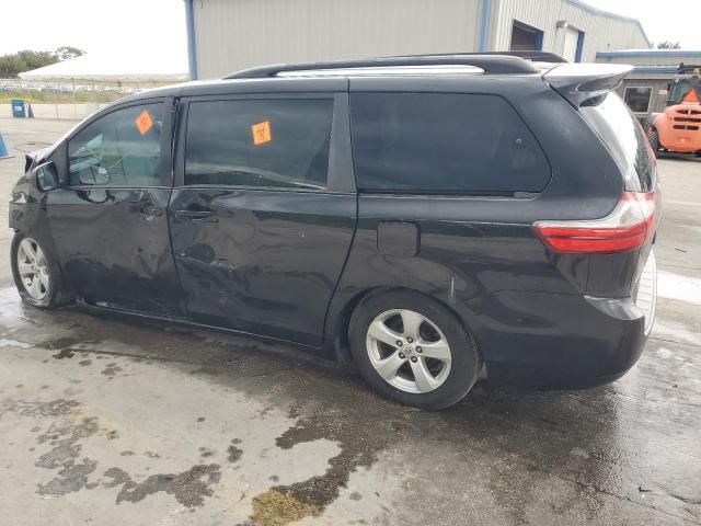 2015 Toyota Sienna LE