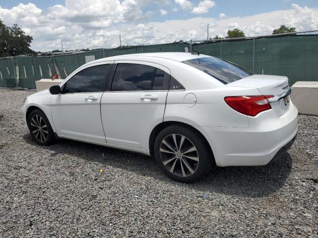 2013 Chrysler 200 Touring