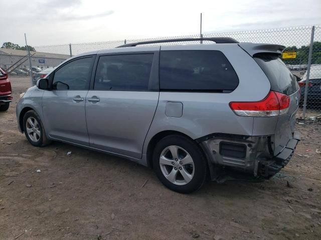 2013 Toyota Sienna LE