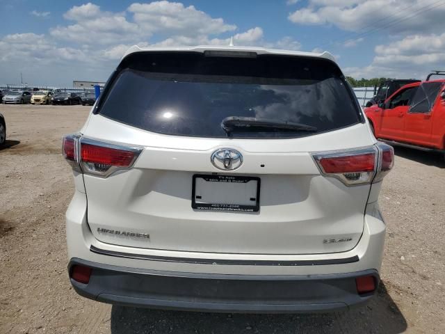 2015 Toyota Highlander LE