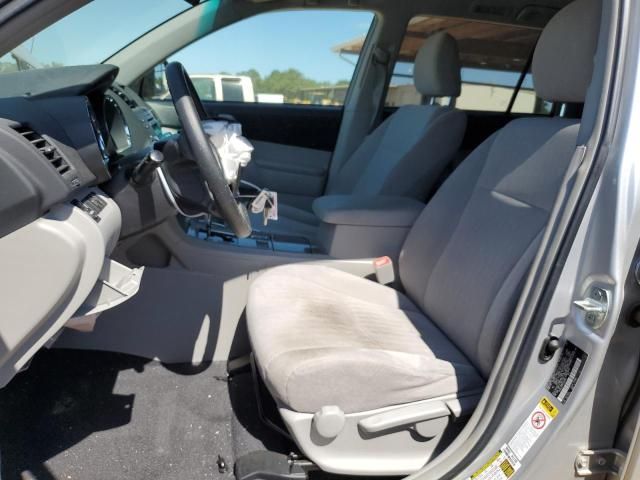 2012 Toyota Highlander Base