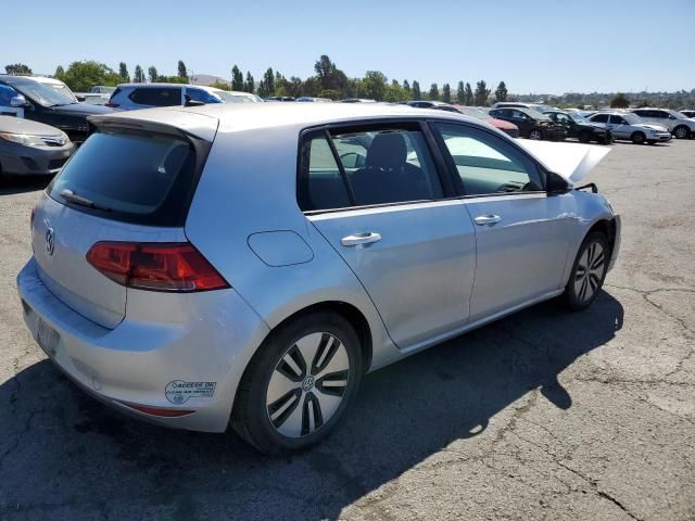 2016 Volkswagen E-GOLF SE