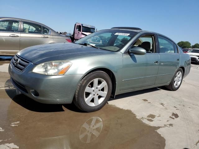 2002 Nissan Altima Base