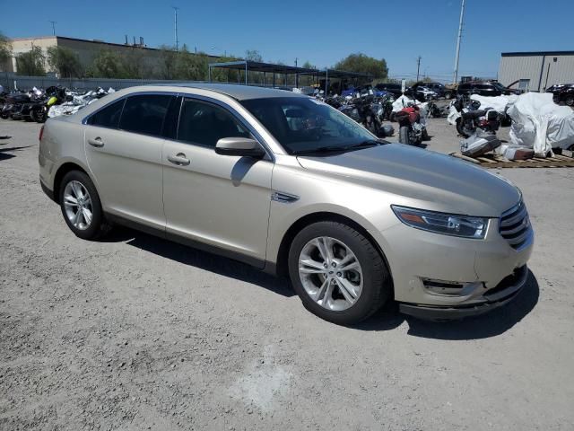 2018 Ford Taurus SEL