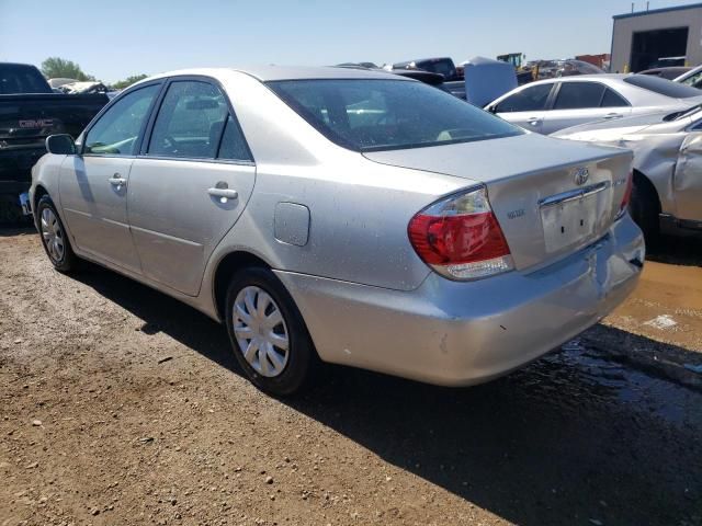 2005 Toyota Camry LE