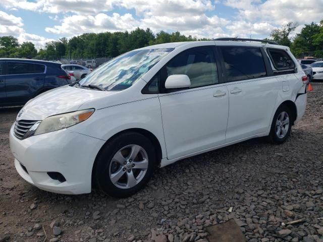 2011 Toyota Sienna LE