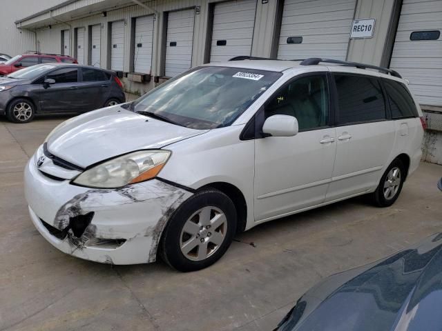 2009 Toyota Sienna XLE