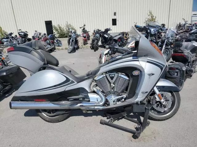 2011 Victory Vision Touring
