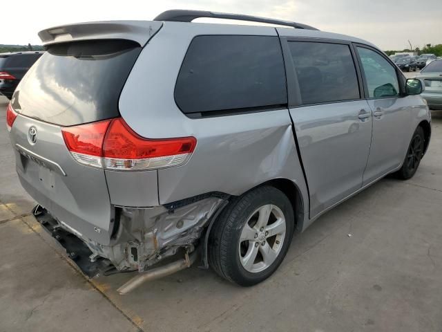 2011 Toyota Sienna LE