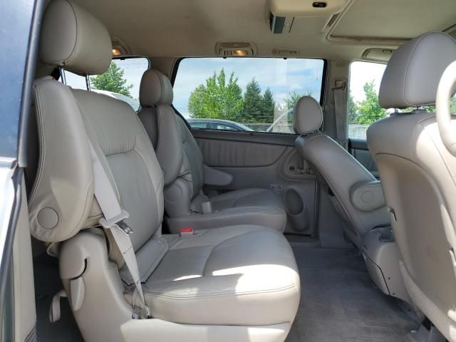 2006 Toyota Sienna XLE