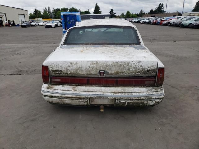 1993 Lincoln Town Car Executive