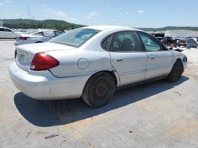 2005 Ford Taurus SE