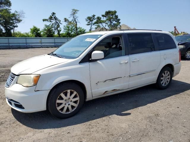 2013 Chrysler Town & Country Touring