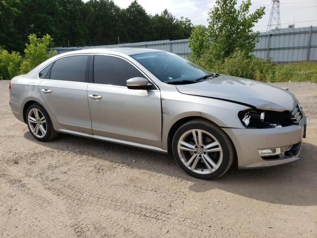 2013 Volkswagen Passat SEL