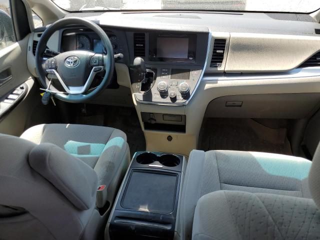 2015 Toyota Sienna LE