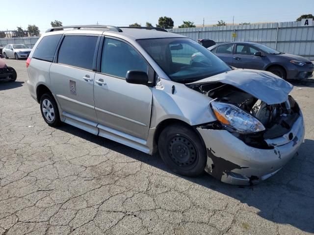 2009 Toyota Sienna CE