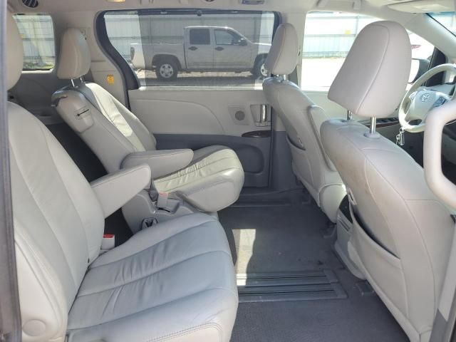 2011 Toyota Sienna XLE