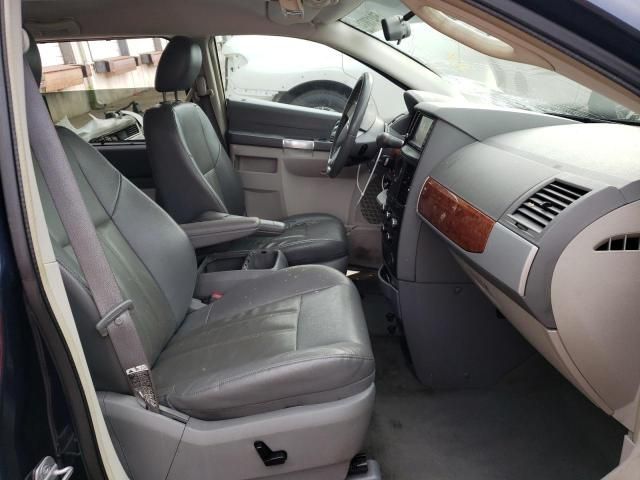 2008 Chrysler Town & Country Touring