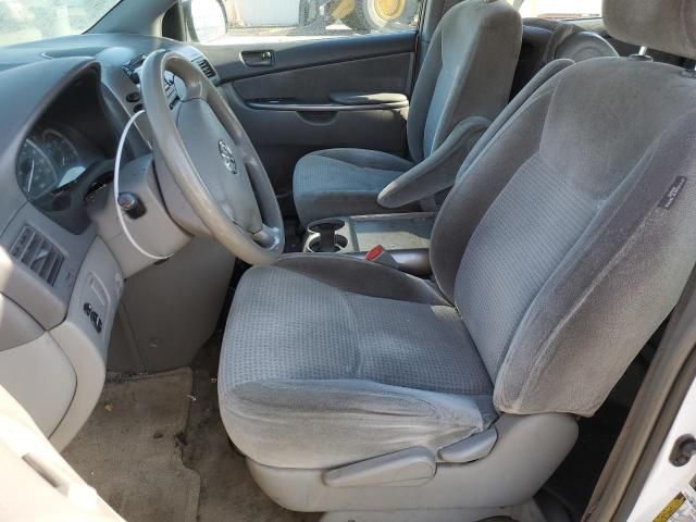 2006 Toyota Sienna CE