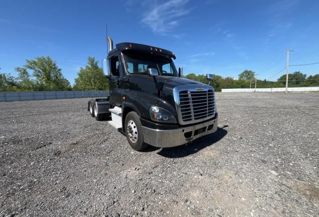 2020 Freightliner Cascadia 125