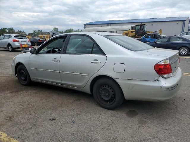 2005 Toyota Camry LE