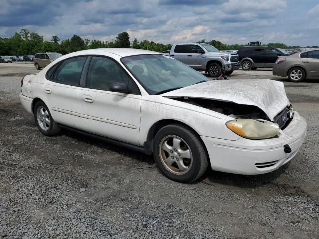 2006 Ford Taurus SE