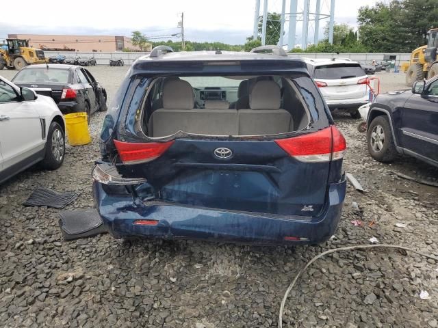 2012 Toyota Sienna LE