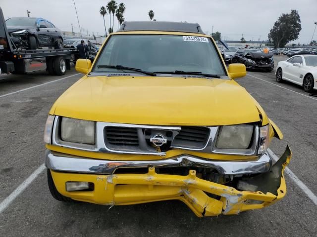 2000 Nissan Frontier Crew Cab XE