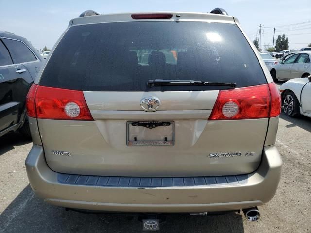 2009 Toyota Sienna CE