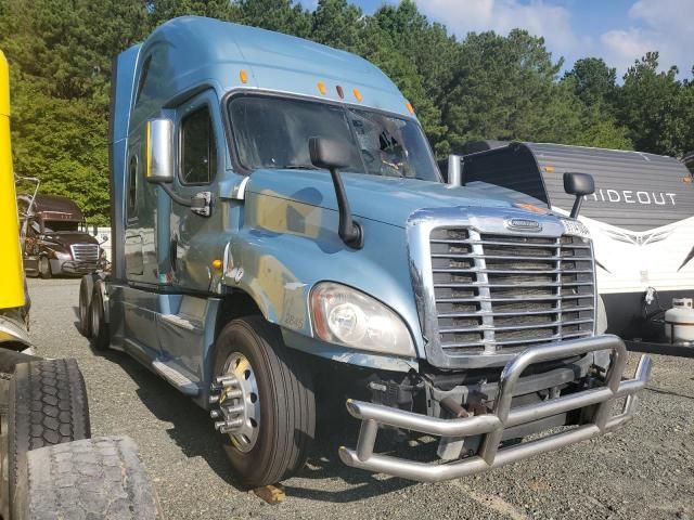 2014 Freightliner Cascadia 125