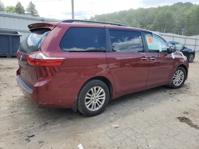 2015 Toyota Sienna XLE