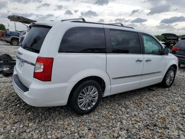 2016 Chrysler Town & Country Touring L