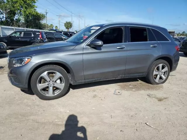 2017 Mercedes-Benz GLC 300