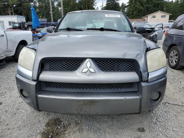 2008 Mitsubishi Raider LS