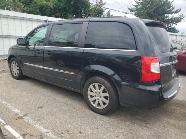 2016 Chrysler Town & Country Touring