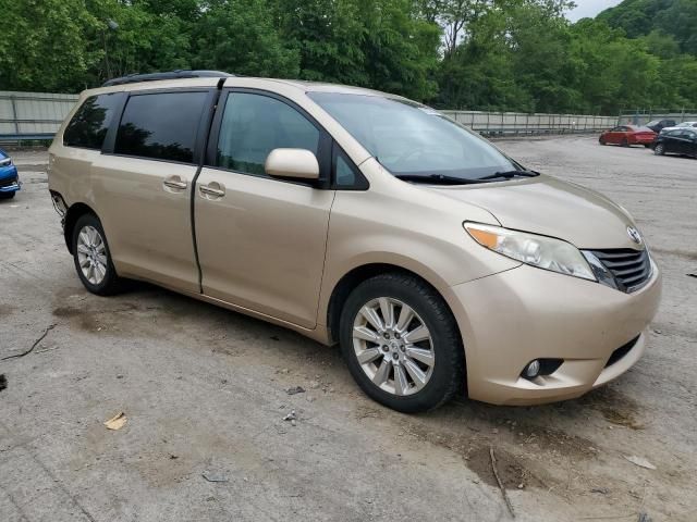 2011 Toyota Sienna XLE