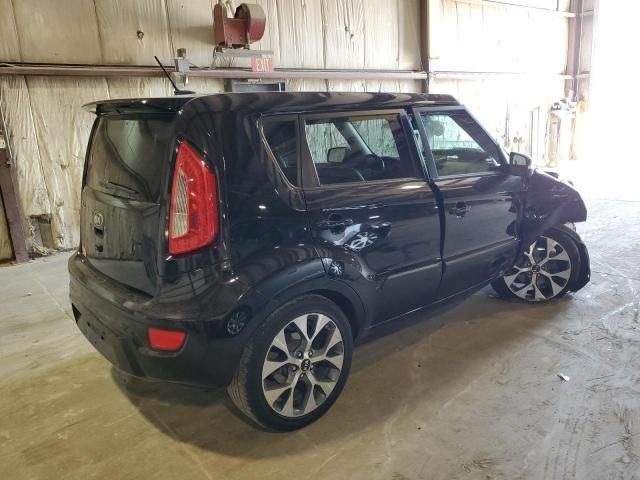 2013 KIA Soul +