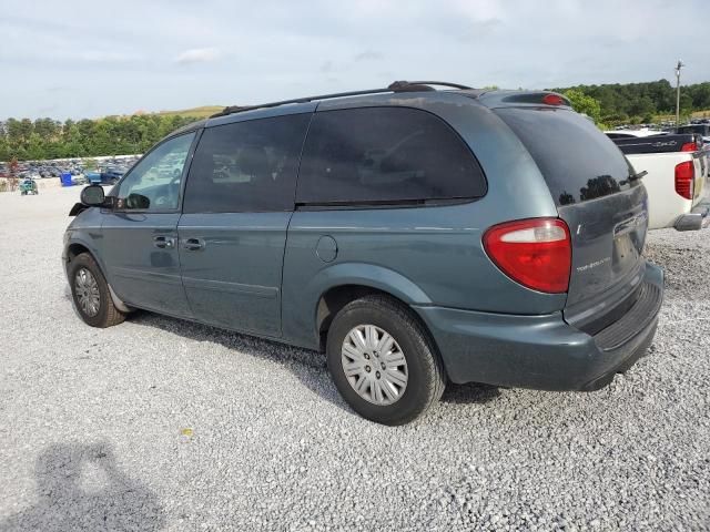 2006 Chrysler Town & Country LX