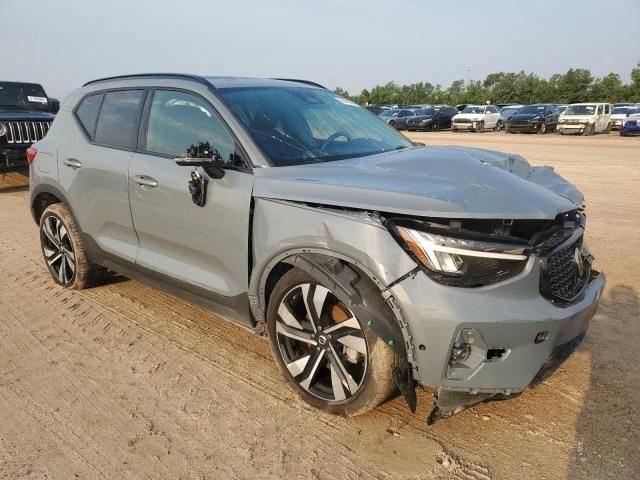 2023 Volvo XC40 Plus