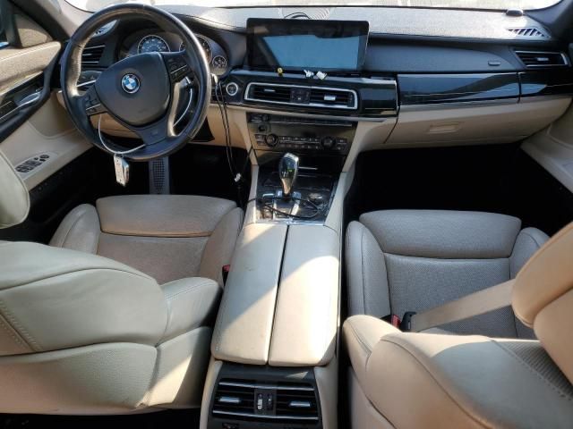 2012 BMW 750 XI