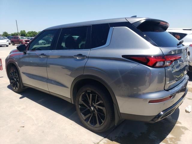 2023 Mitsubishi Outlander SE