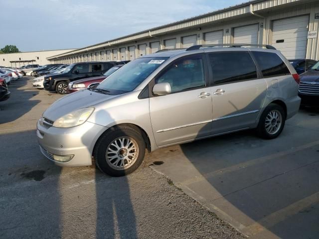 2004 Toyota Sienna XLE