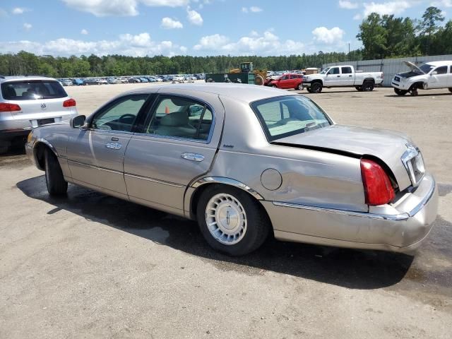 1999 Lincoln Town Car Executive