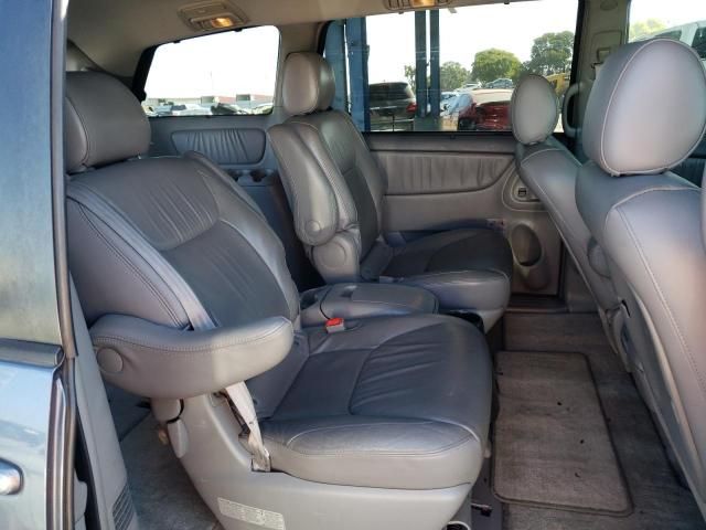 2008 Toyota Sienna XLE