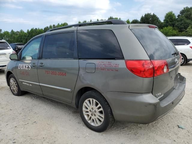 2007 Toyota Sienna XLE