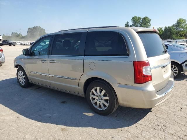 2013 Chrysler Town & Country Touring